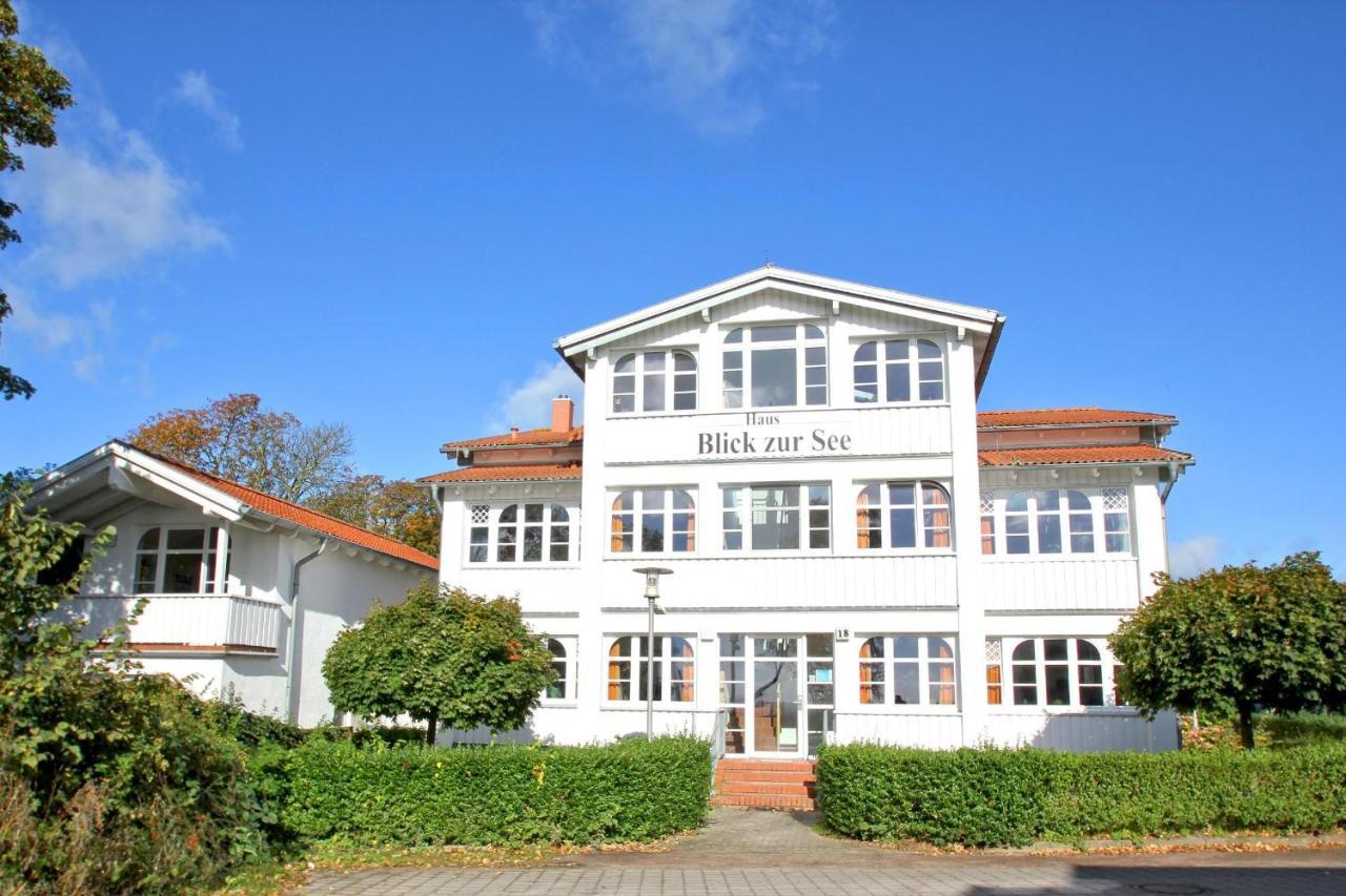 Fewo Mit Meerblick: Seaside View with AHOI Pool Access Goehren  Exterior photo